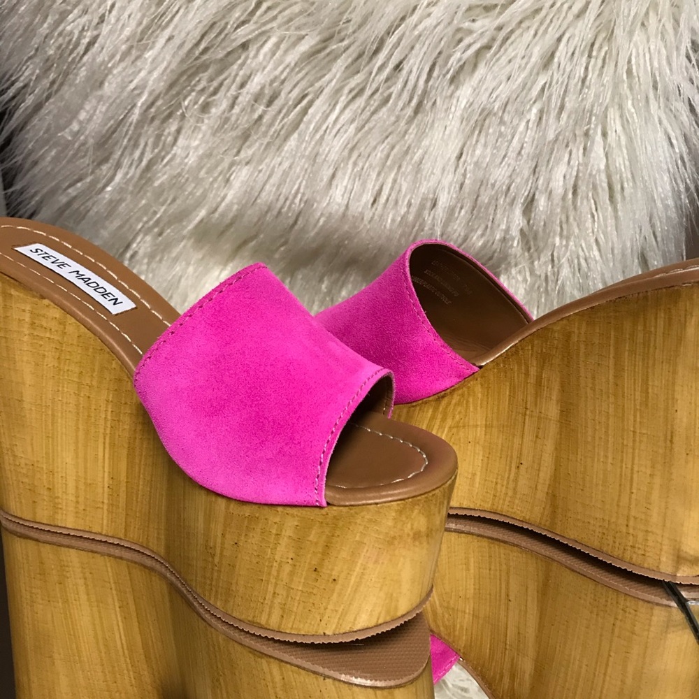 Fuchsia/pink Wedges